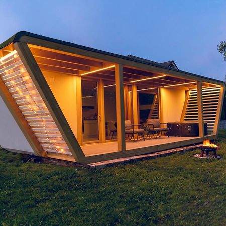 Holiday House Hona Lux Velike Lasce Exteriör bild