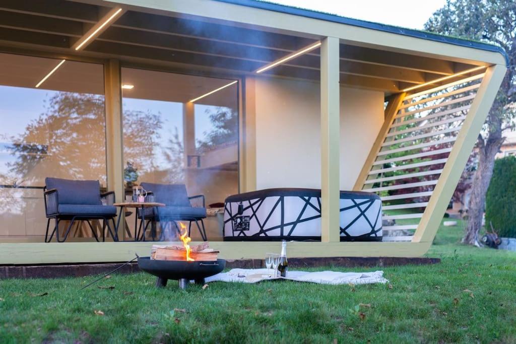 Holiday House Hona Lux Velike Lasce Exteriör bild