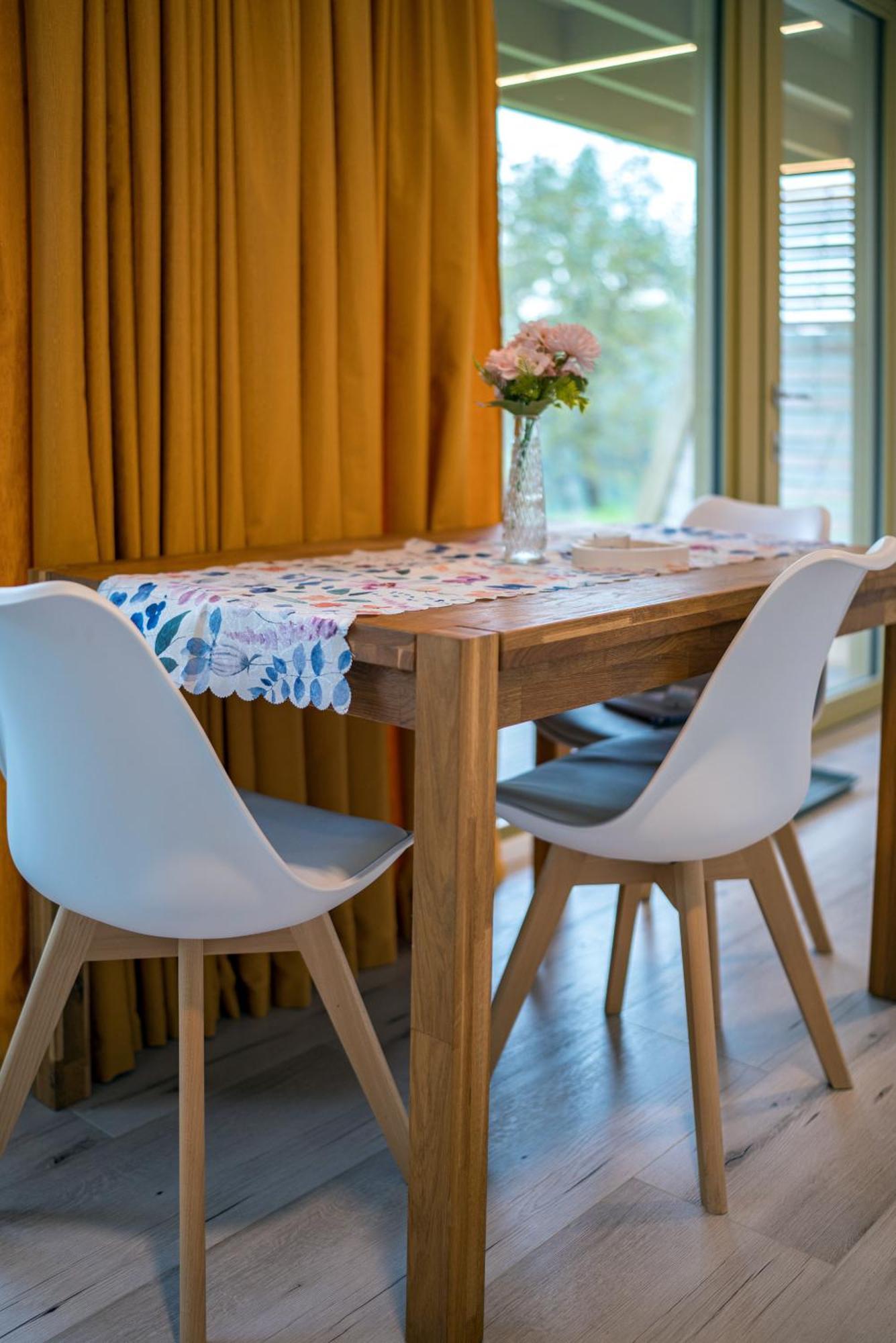 Holiday House Hona Lux Velike Lasce Exteriör bild
