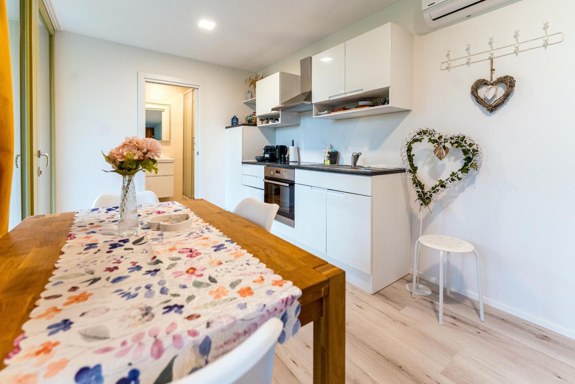 Holiday House Hona Lux Velike Lasce Exteriör bild