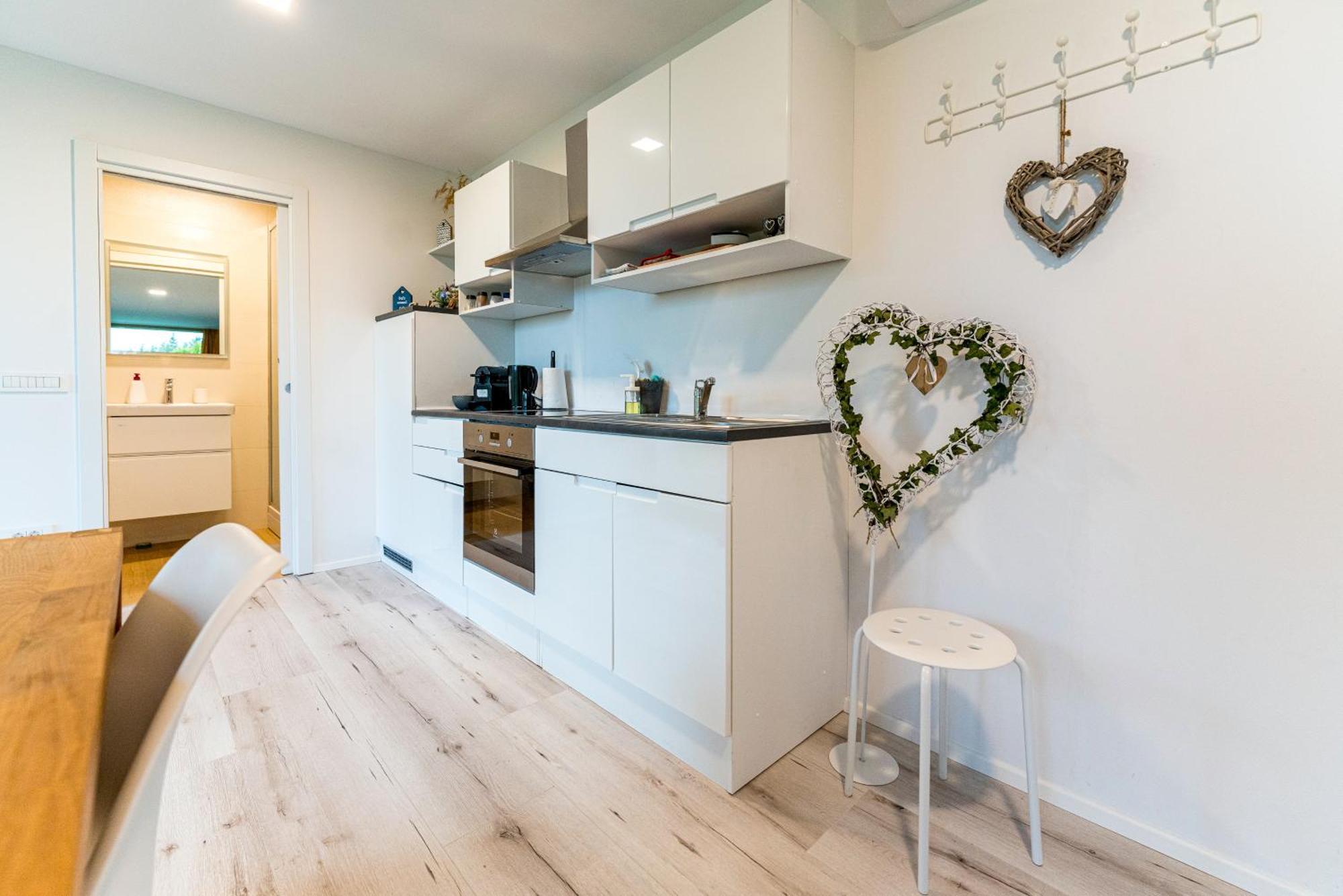 Holiday House Hona Lux Velike Lasce Exteriör bild